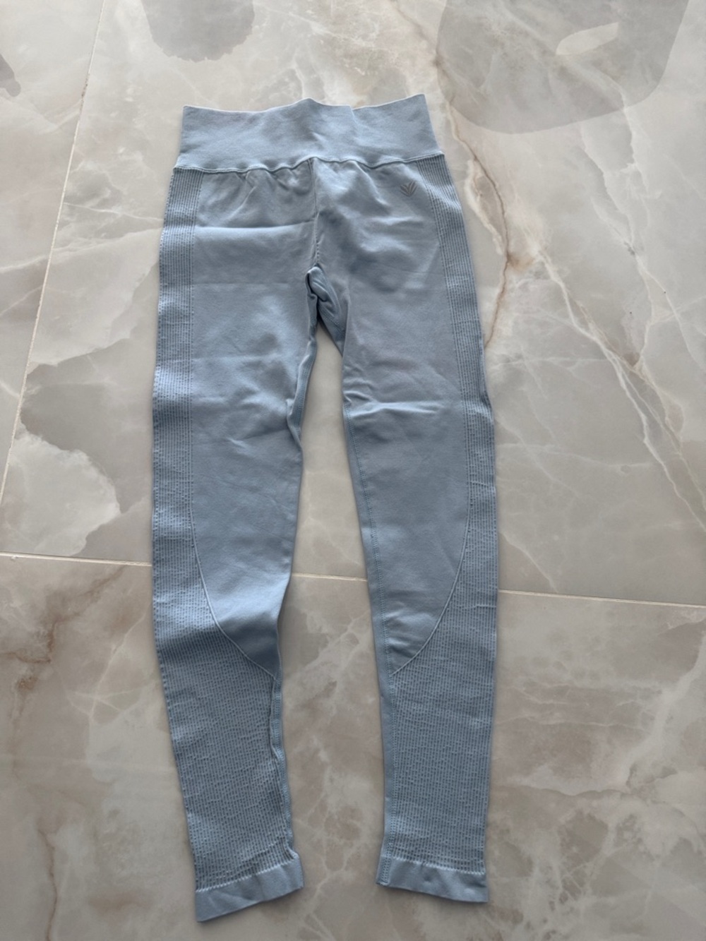 FINAL SALE 🏷️ Forever 21 Light Blue Seamless High-Waist Leggings